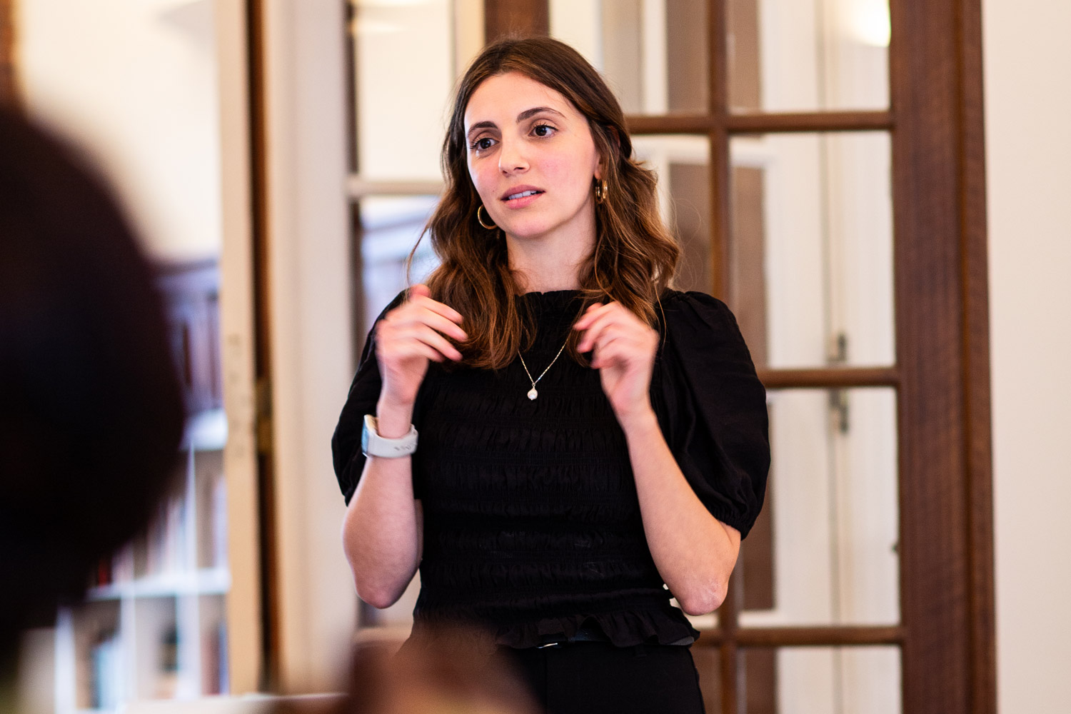 Merícia Teles teaches a Clear Europe training session on LinkedIn Training